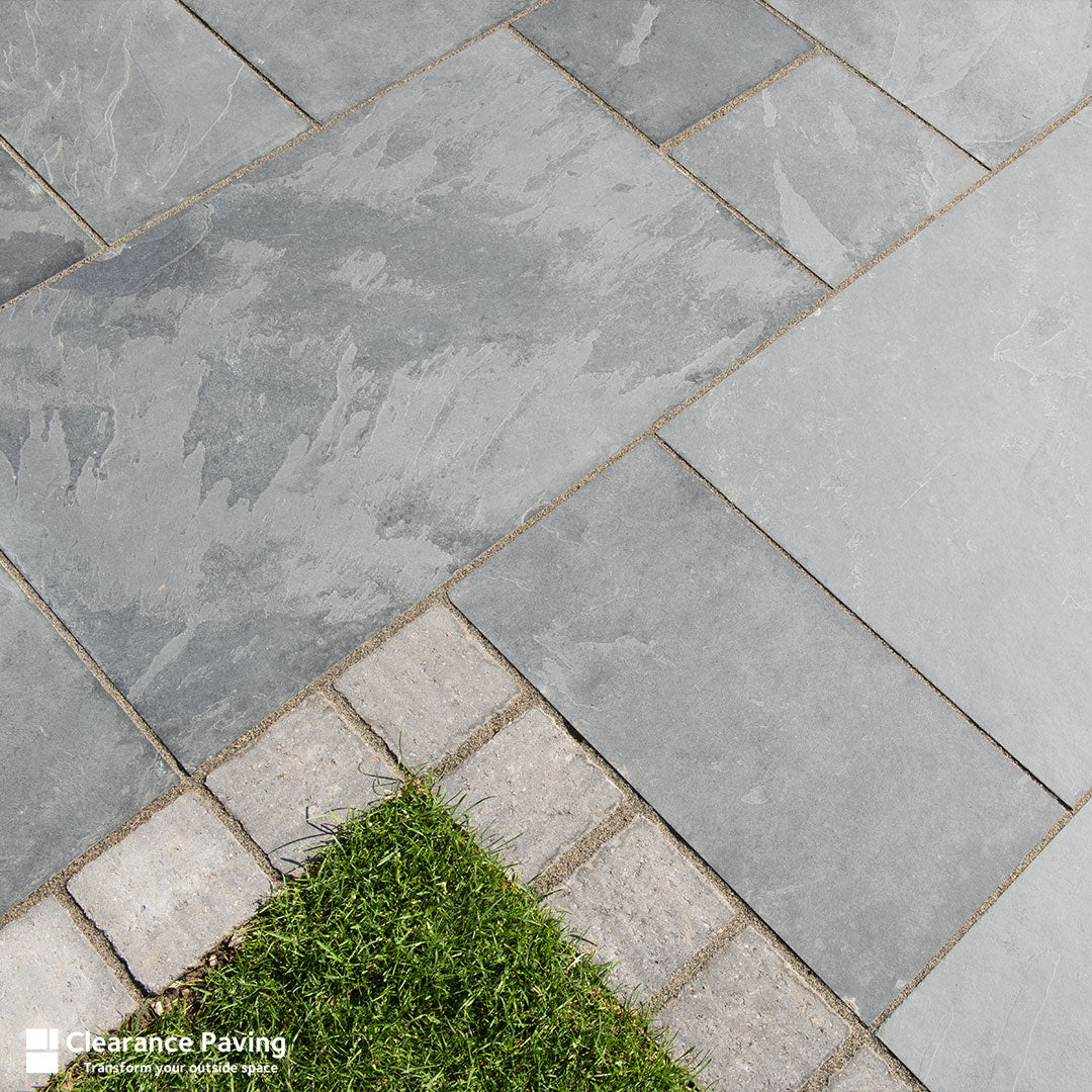 Brett Brazilian Slate paving slabs with a block paved border