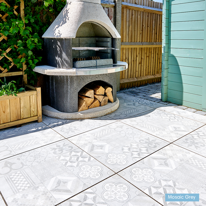 patterned paving, patterned tiles; outdoor patterned tile; decorative slabs; mosaic tiles; mosaic paving; mosaic, printed slabs; grey outdoor tiles, porcelain slabs, porcelain paving; outdoor porcelain; patterned porcelain slabs, 600x600 paving slabs