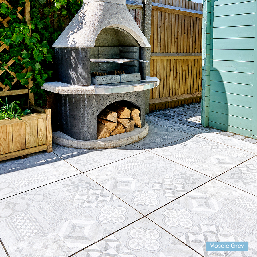 patterned paving, patterned tiles; outdoor patterned tile; decorative slabs; mosaic tiles; mosaic paving; mosaic, printed slabs; grey outdoor tiles, porcelain slabs, porcelain paving; outdoor porcelain; patterned porcelain slabs, 600x600 paving slabs