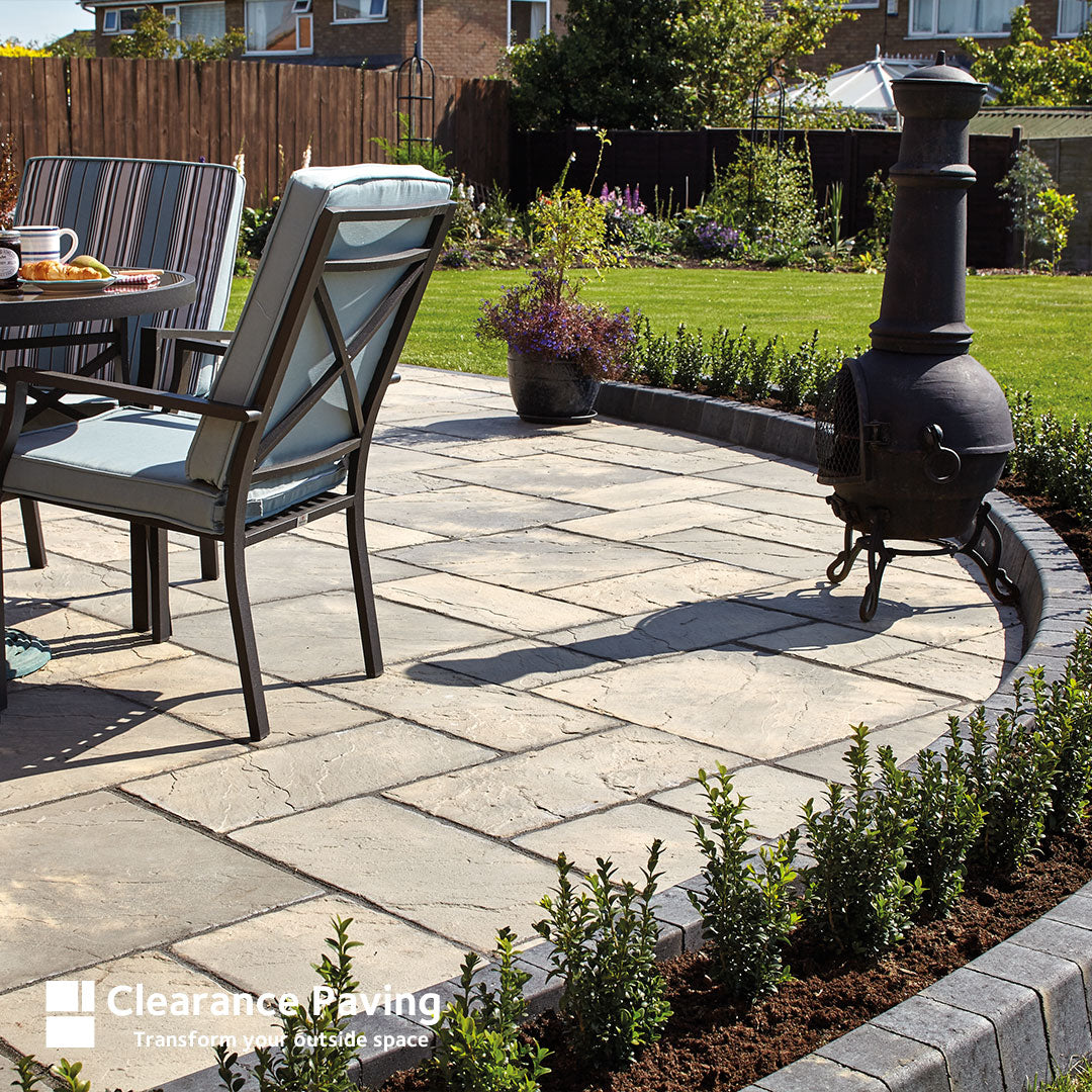 Brett Bronte Weathered Buff garden slabs 300mm square