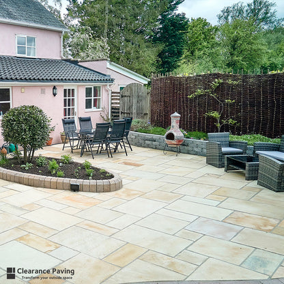 Indian Sandstone mixed sized pack in Fossil Mint in the sun