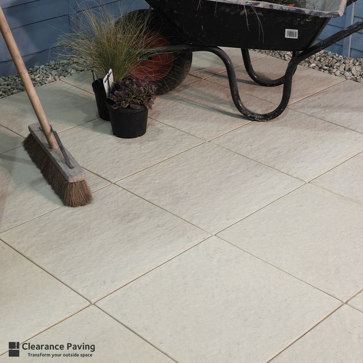 Brett Stamford Ultra Paving Slabs in Natural 450 x 450mm